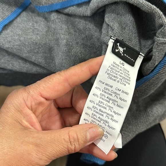 OAKLEY SWEATER SIZE LARGE - Picture 7 of 8